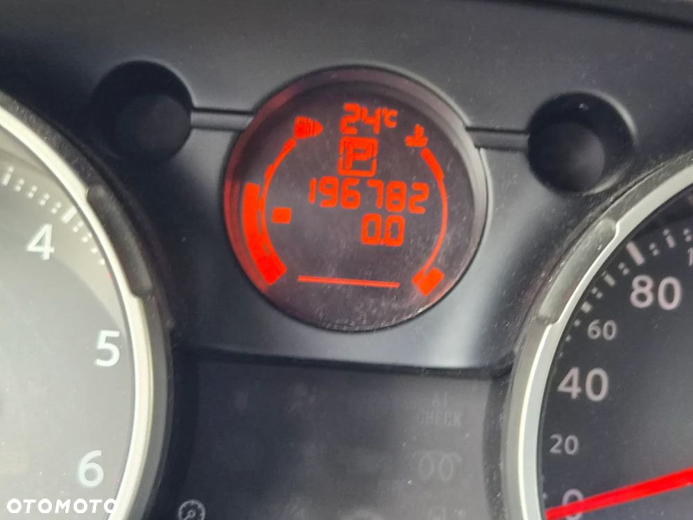Nissan Qashqai 2.0 dCi 4x4 Tekna Premium - 6