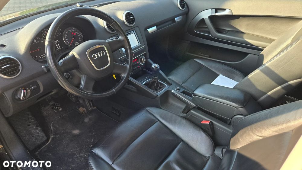 Audi A3 3-drzwiowe 1.6 TDI Ambition - 7