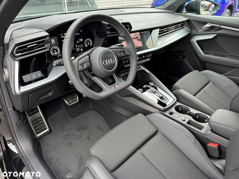 Audi A3 Sportback - 13