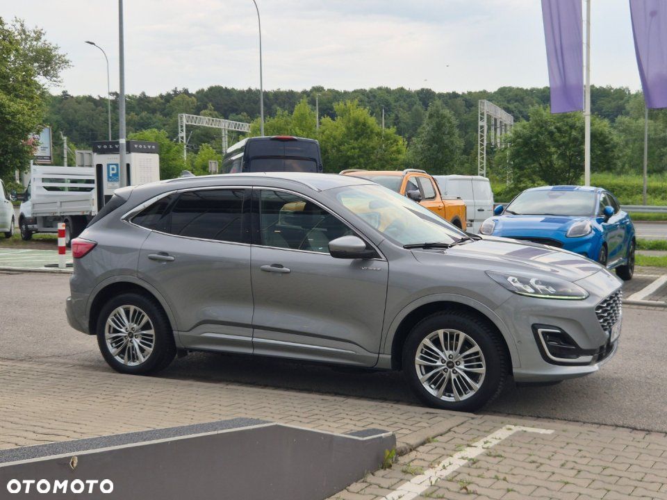 Ford Kuga - 8
