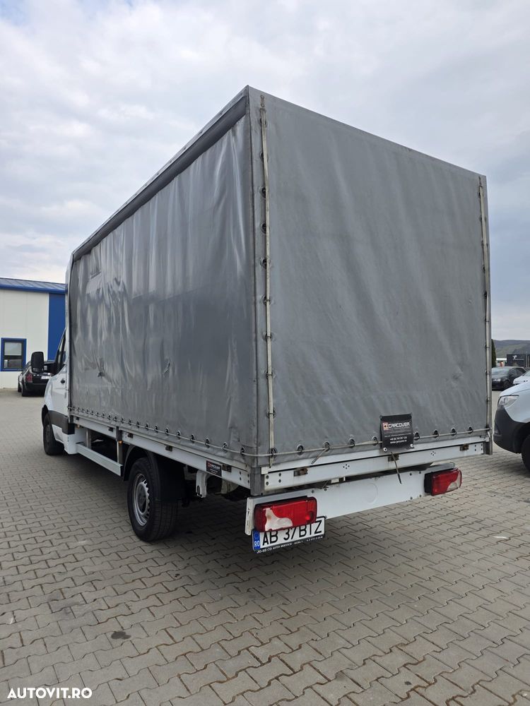 Mercedes-Benz Sprinter - 4