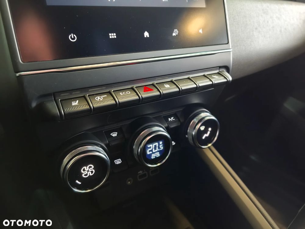 Mitsubishi Colt 1.0T Invite Style Cold - 11