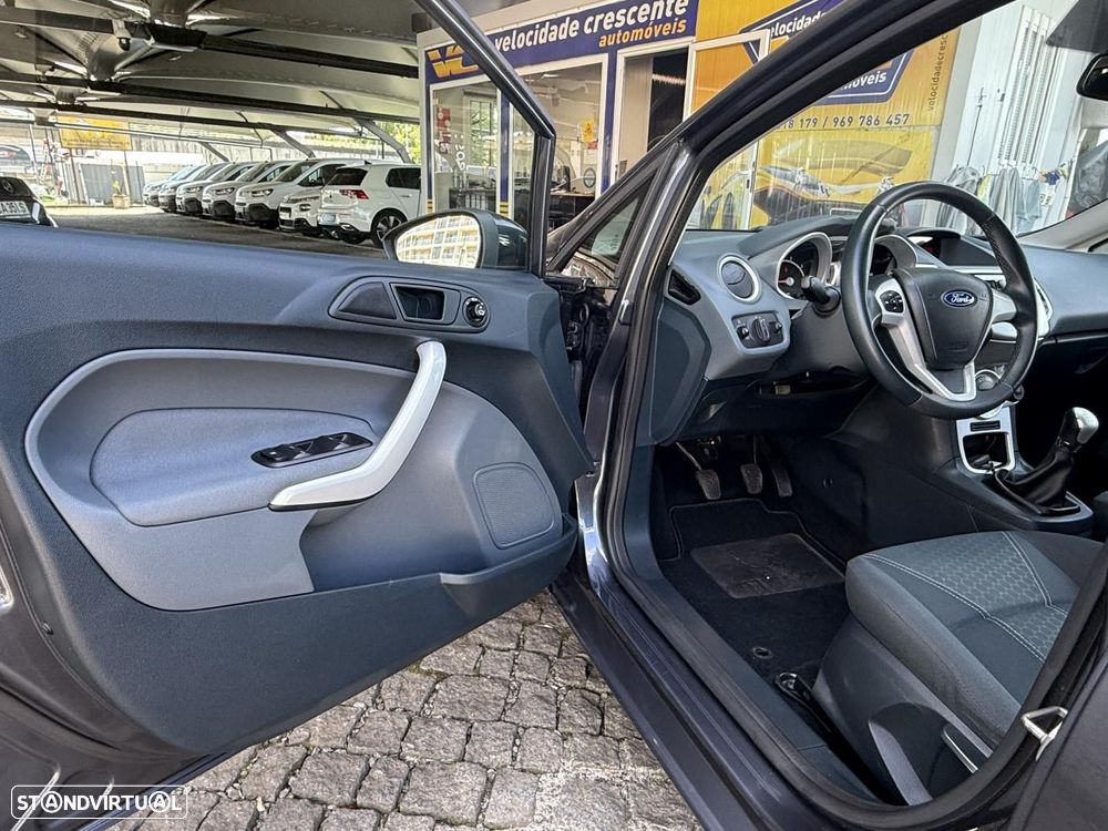 Ford Fiesta 1.25 Titanium - 18