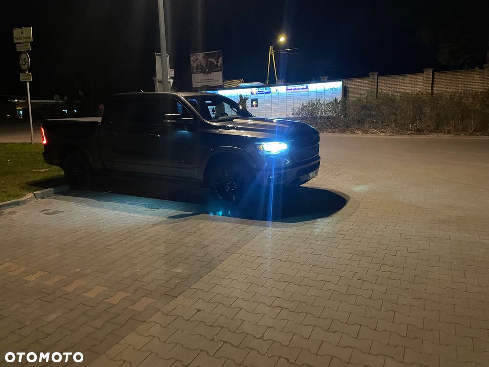 RAM 1500 Crew Cab Shortbed Laramie - 30