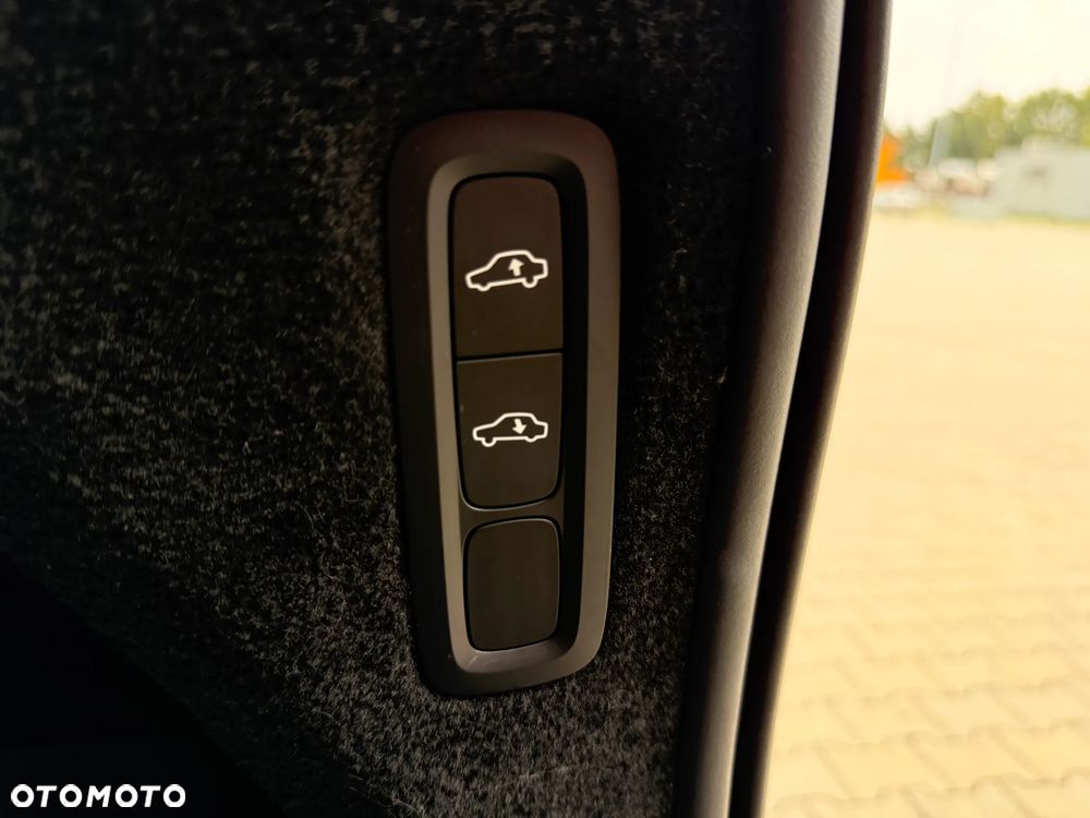 Volvo XC 90 T8 AWD Plug-In Hybrid Inscription 7os - 17