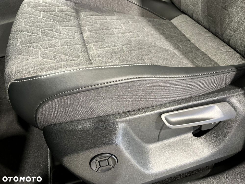 Volkswagen Tiguan - 11