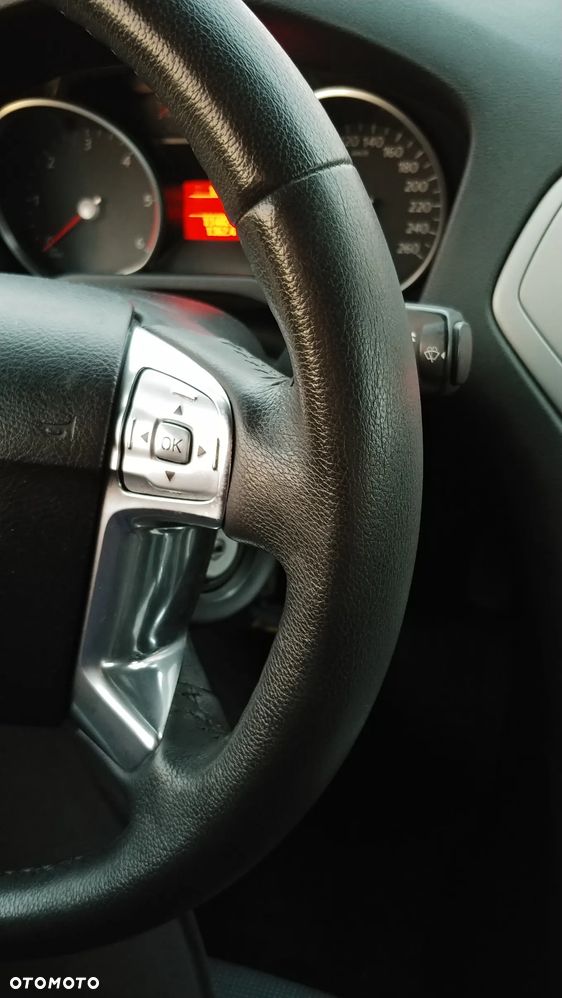 Ford Mondeo 1.8 TDCi Silver X - 9