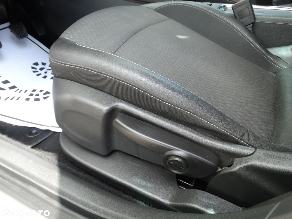 Opel Astra 1.6 BiTurbo D (CDTI) Start/Stop Innovation - 22