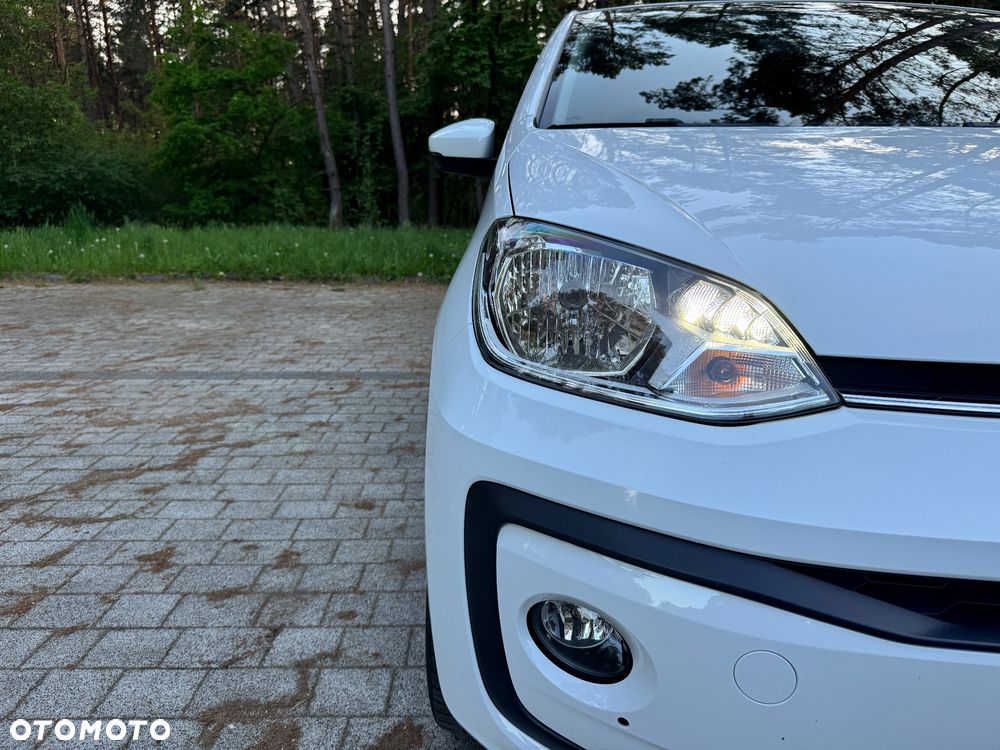 Volkswagen up! Active - 14