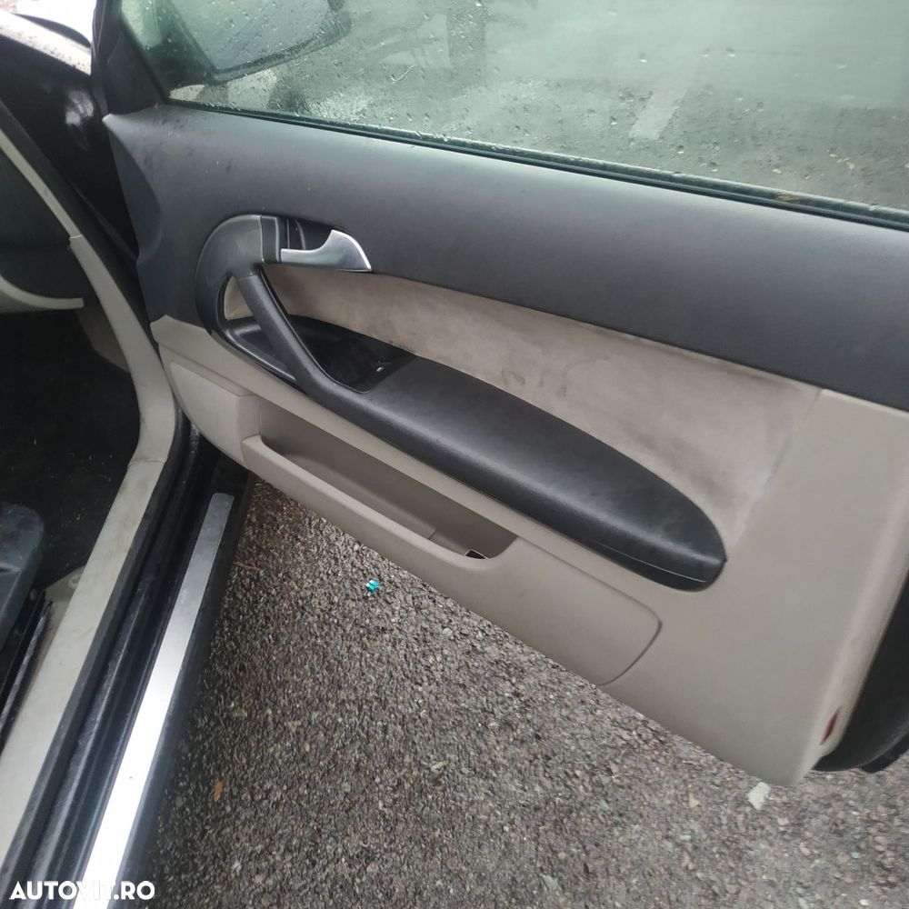 Dezmembrari  Audi A3 (8P)  2003  > 2013 2.0 TDI 16V Motorina - 7