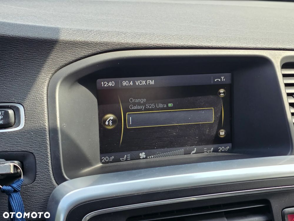 Volvo V60 D4 Geartronic Momentum - 27