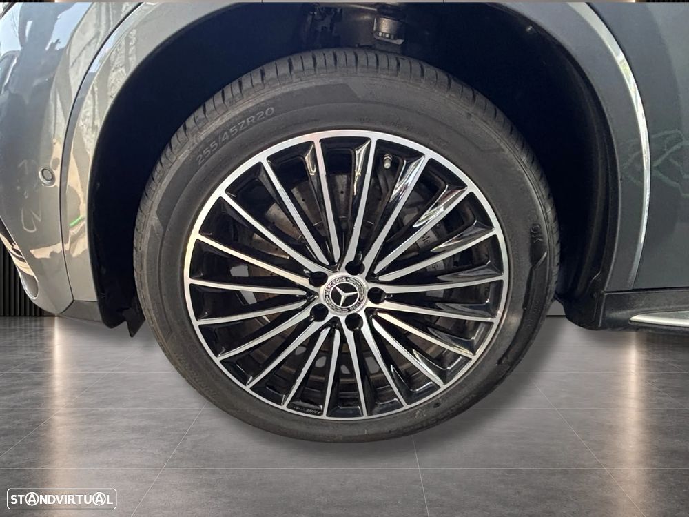Mercedes-Benz GLC 300 e 4Matic - 21