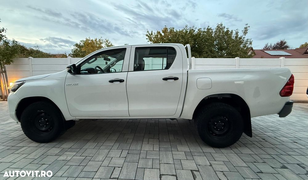 Toyota Hilux 2.4D 150CP 4x4 Double Cab 6MT Comfort - 4