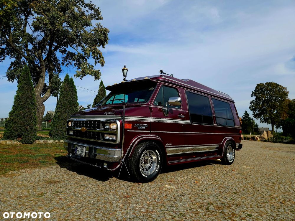 Chevrolet G20 1993 photo 3