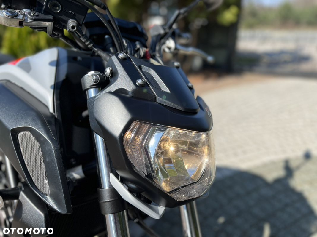 Yamaha MT - 2