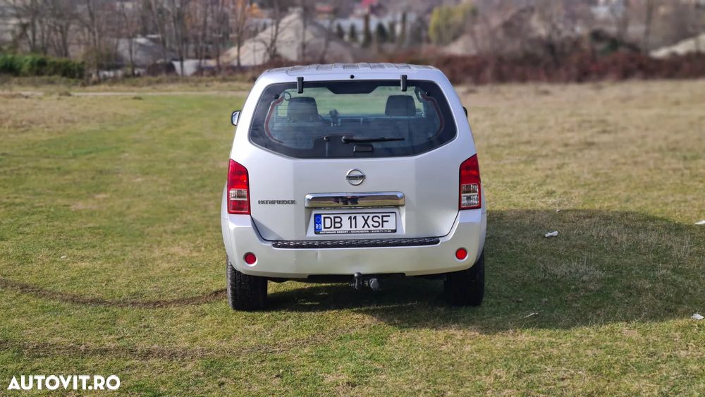 Nissan Pathfinder 2.5 dCi Comfort - 3
