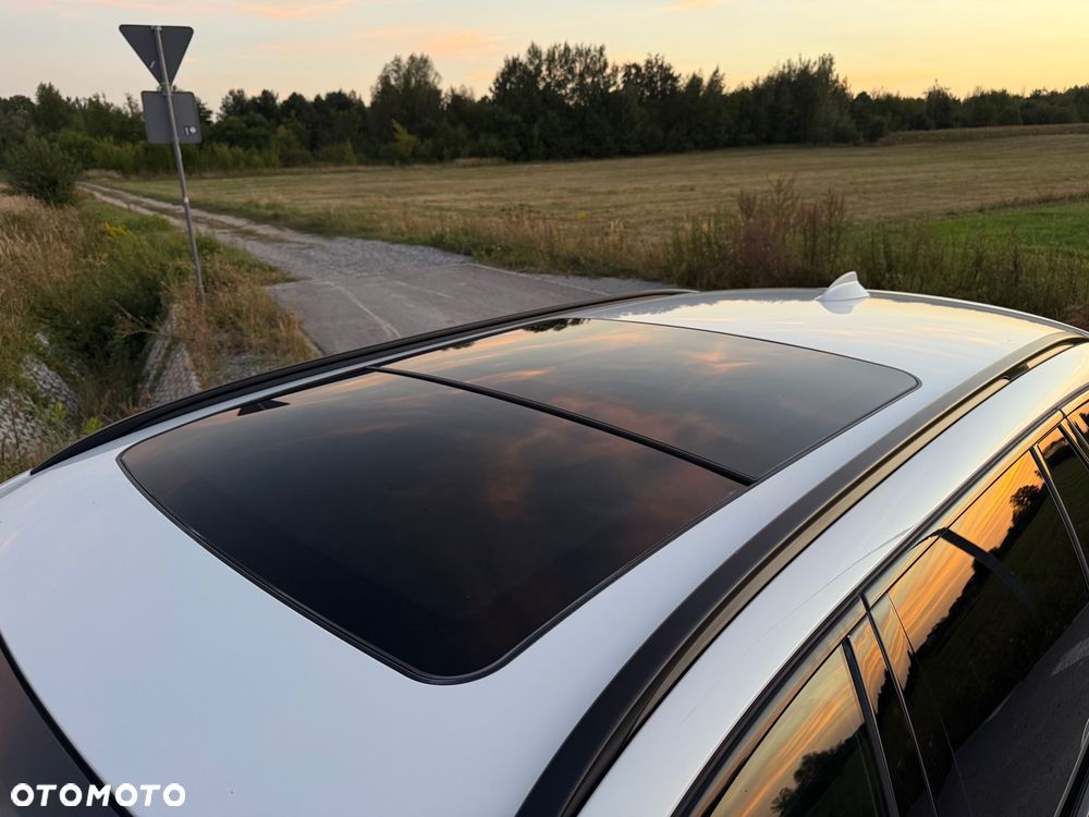 BMW Seria 5 535i xDrive - 13