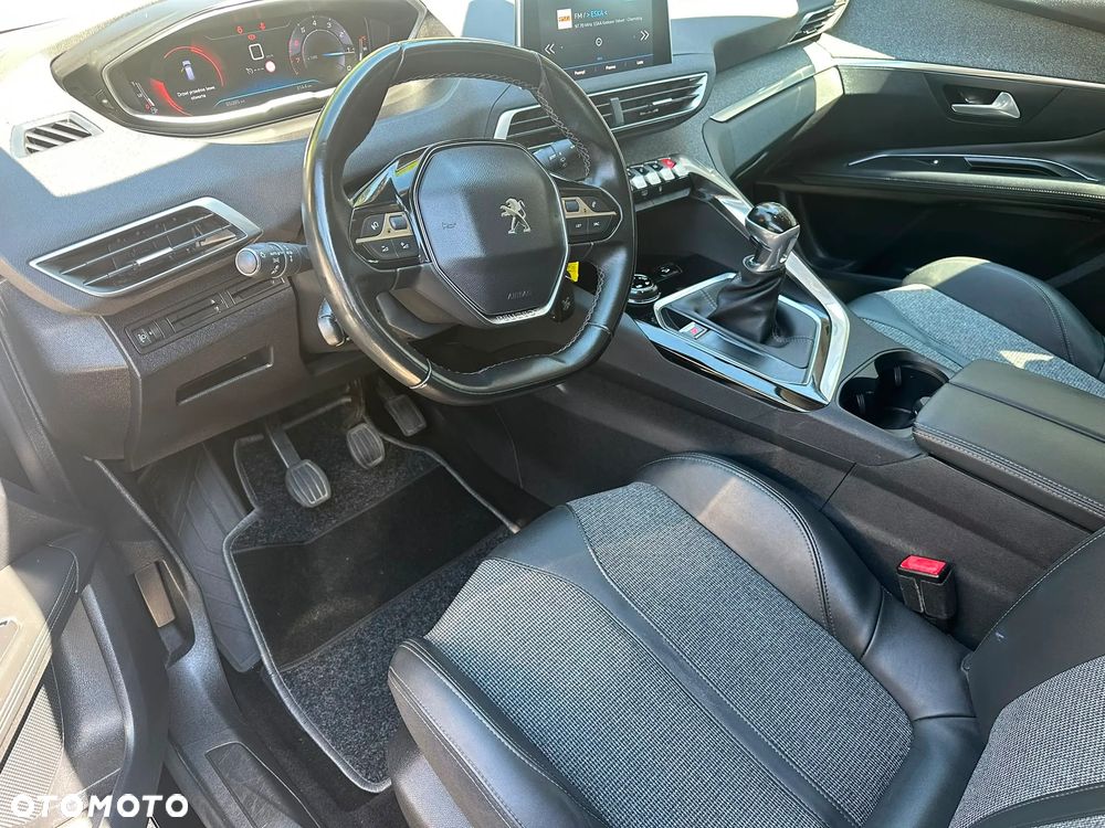 Peugeot 3008 PureTech 130 Stop & Start GPF Crossway - 13