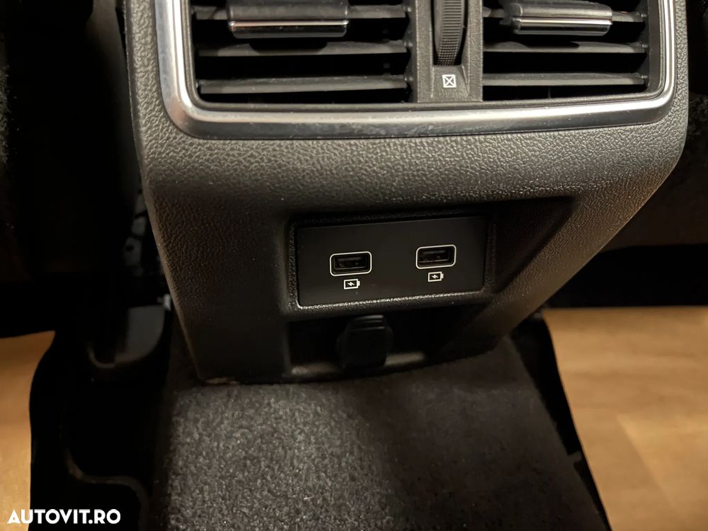 Renault Megane TCe 140 EDC GPF Equilibre - 23