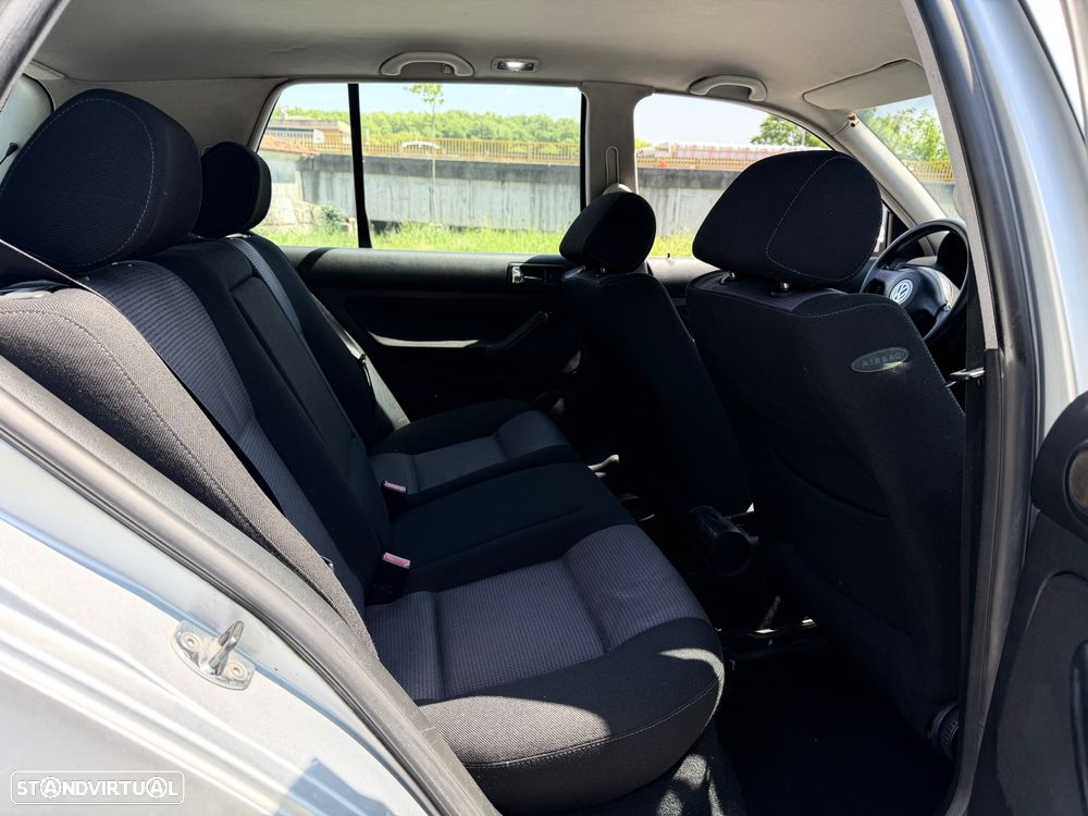 VW Golf 1.4i 25 Anos - 7