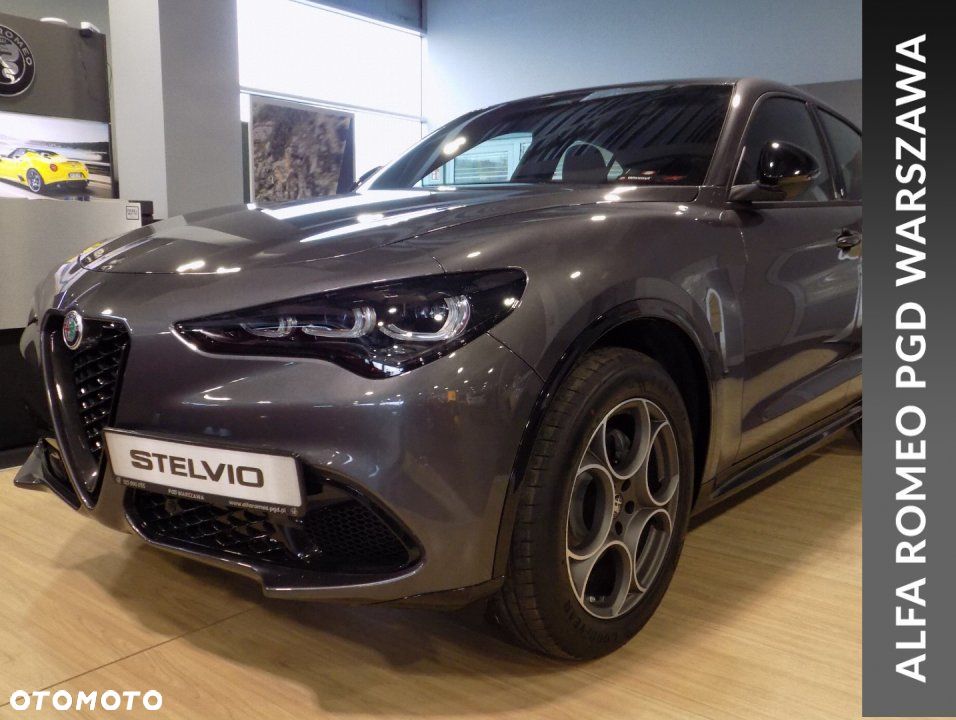 Alfa Romeo Stelvio - 1