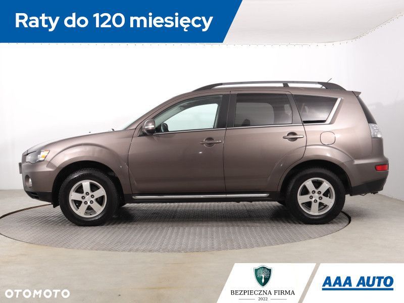 Mitsubishi Outlander - 4