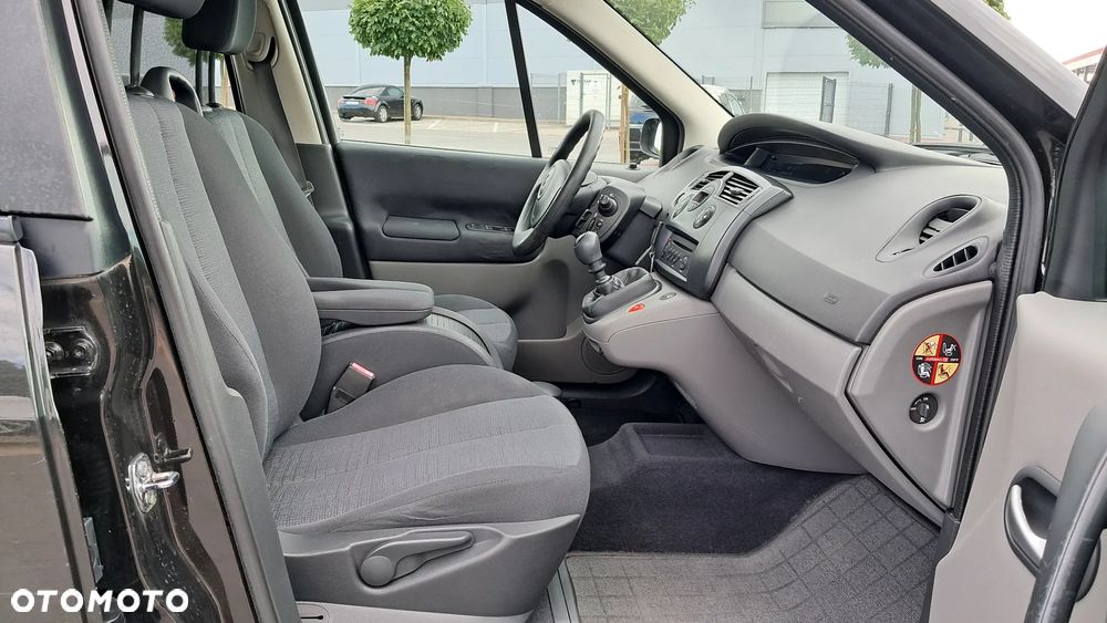 Renault Scenic 1.6 16V Avantage - 14