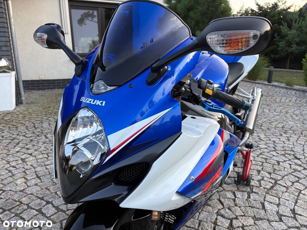 Suzuki GSX-R - 15