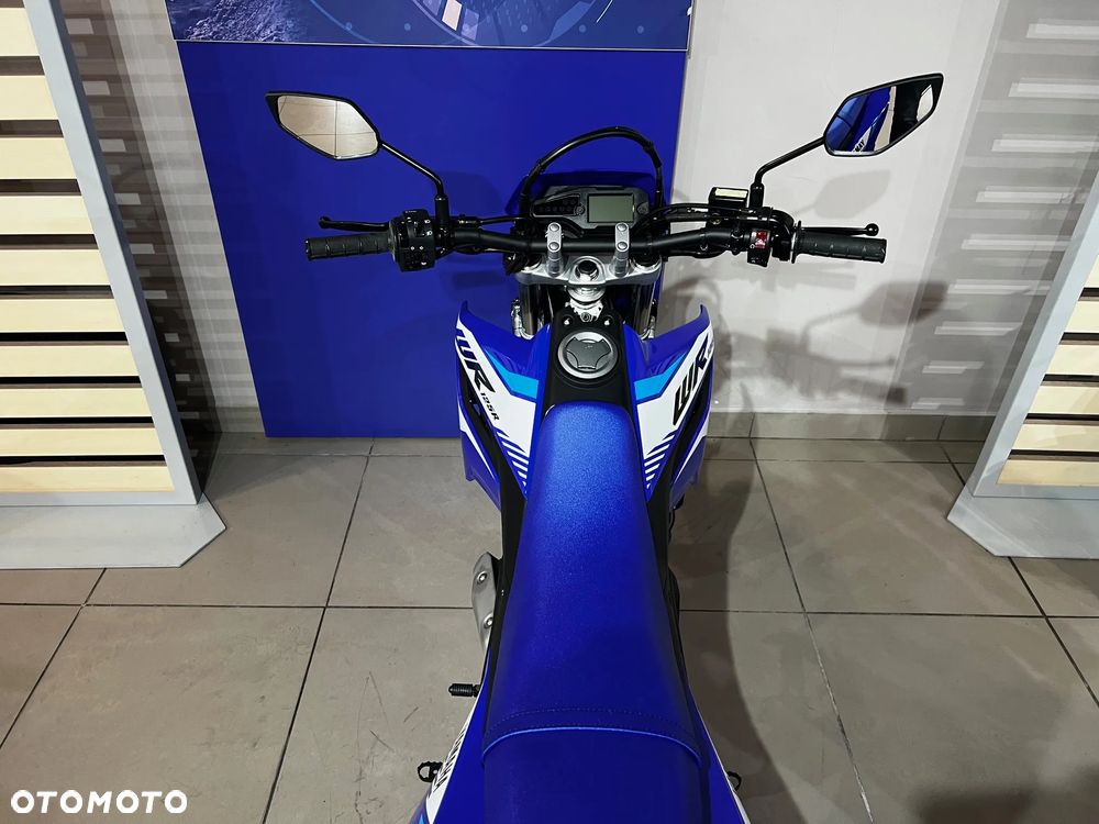 Yamaha WR - 17