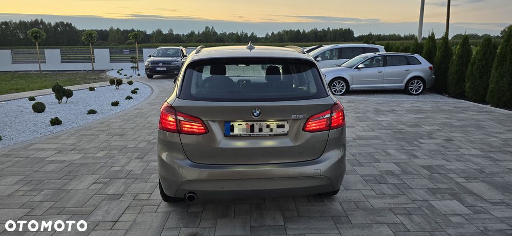 BMW Seria 2 216i Active Tourer - 6