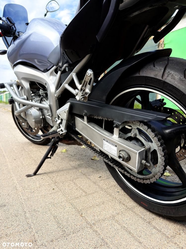 Yamaha FZ6 - 5