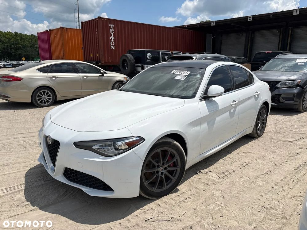 Alfa Romeo Giulia - 2