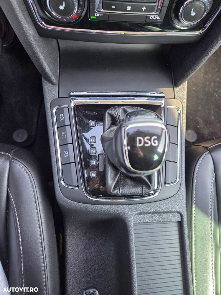 Skoda Superb 2.0 TDI Elegance DSG - 9