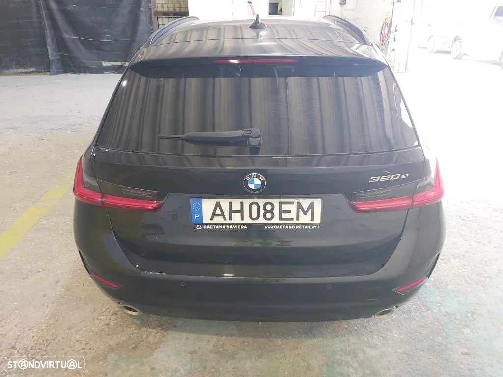 BMW 320 e Touring Corporate Edition Auto - 6