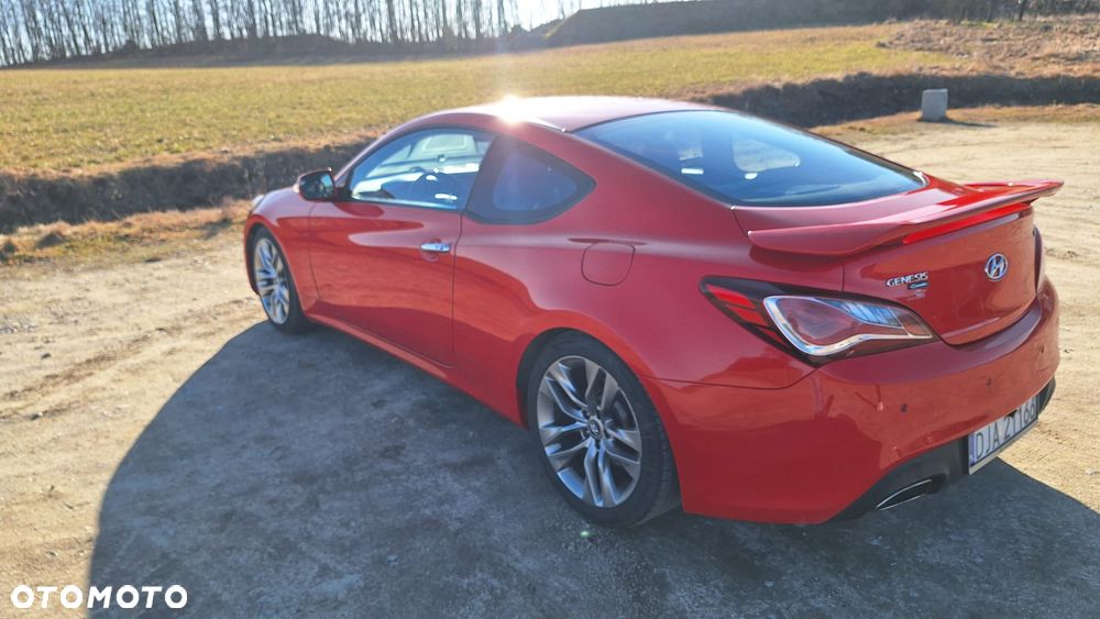 Hyundai Genesis Coupe - 9