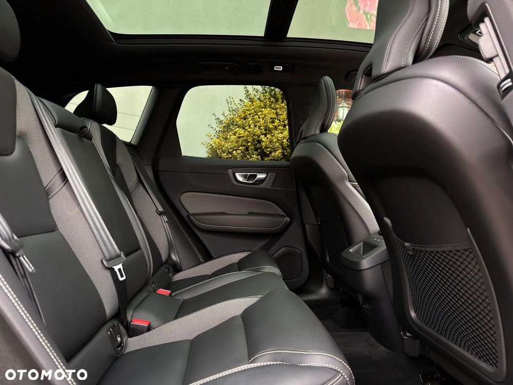 Volvo XC 60 B4 D Geartronic RDesign - 11