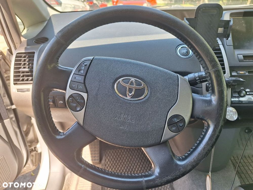 Toyota Prius 1.5 VVT-i Sol - 13