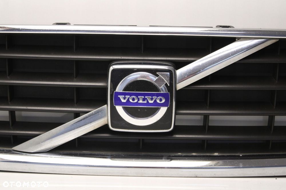 volvo v50 lift 07r- grill atrapa chłodnicy - 3