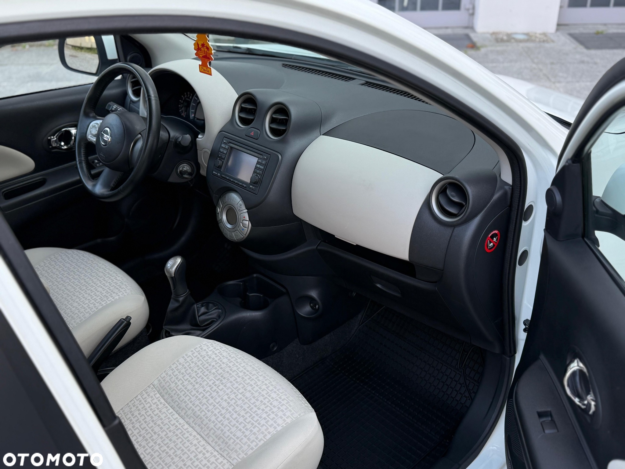 Nissan Micra 1.2 Tekna - 6