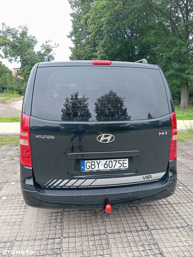Hyundai H-1 Starex - 6