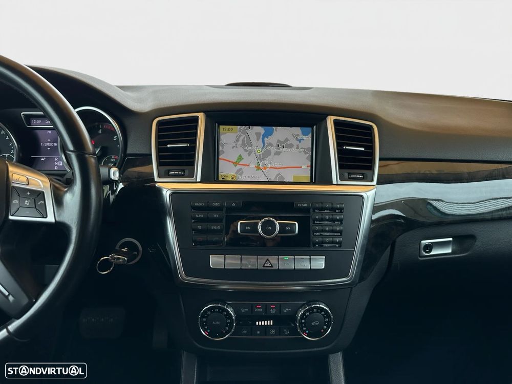 Mercedes-Benz ML 350 BlueTEC - 18