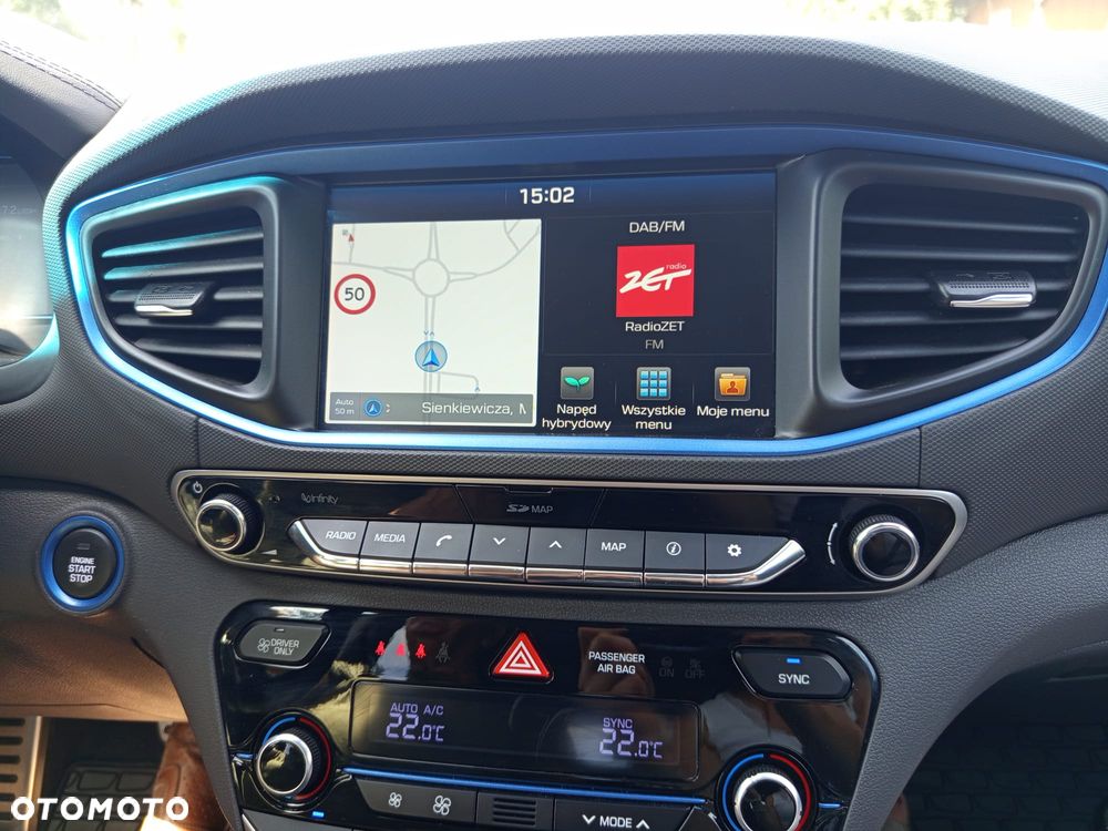 Hyundai IONIQ - 13