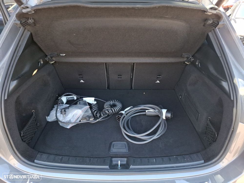 Mercedes-Benz EQA 350 4Matic AMG Line - 28