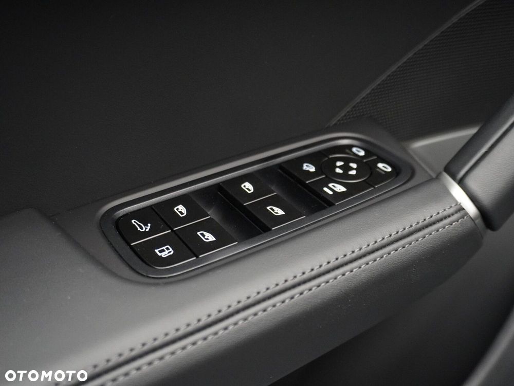 Porsche Cayenne E-Hybrid PHEV Black Edition - 21
