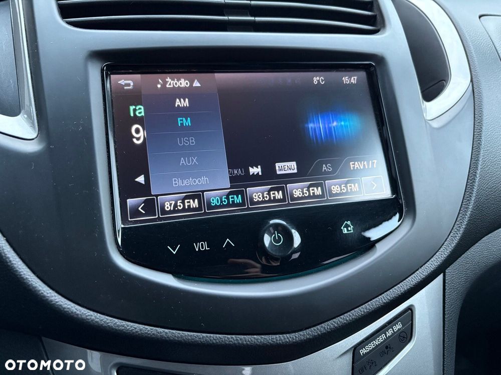 Chevrolet Trax 1.6 LS - 27