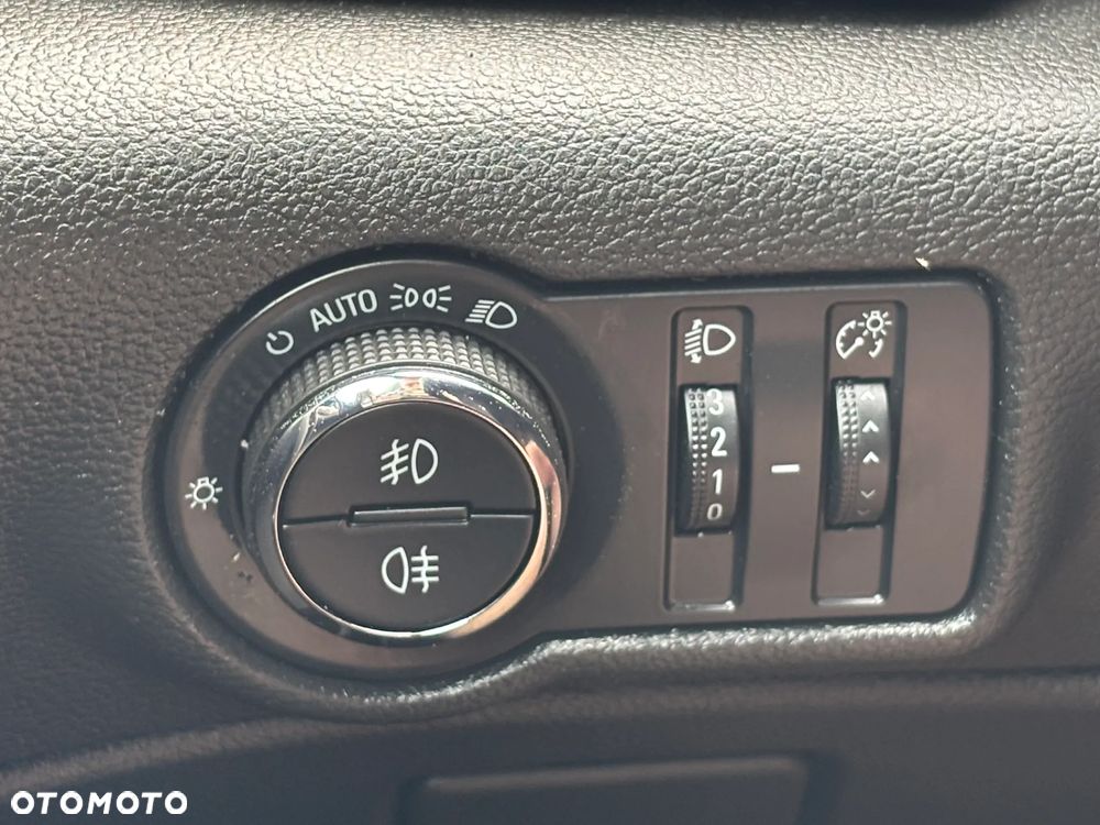 Opel Astra 1.4 Turbo ENERGY - 23