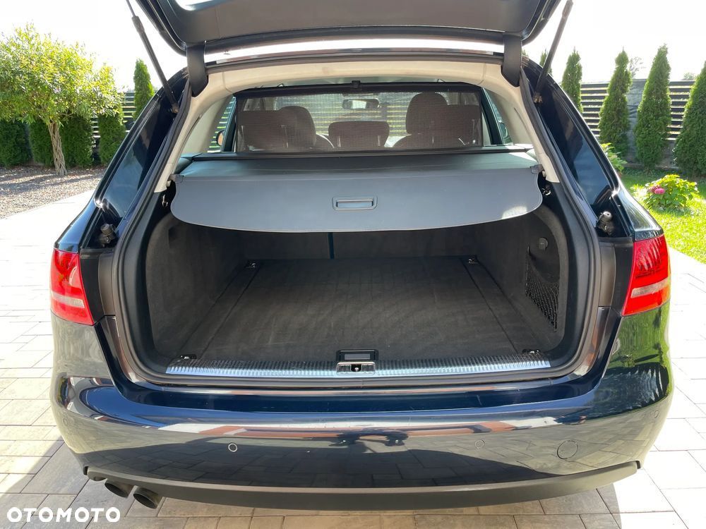Audi A4 - 40
