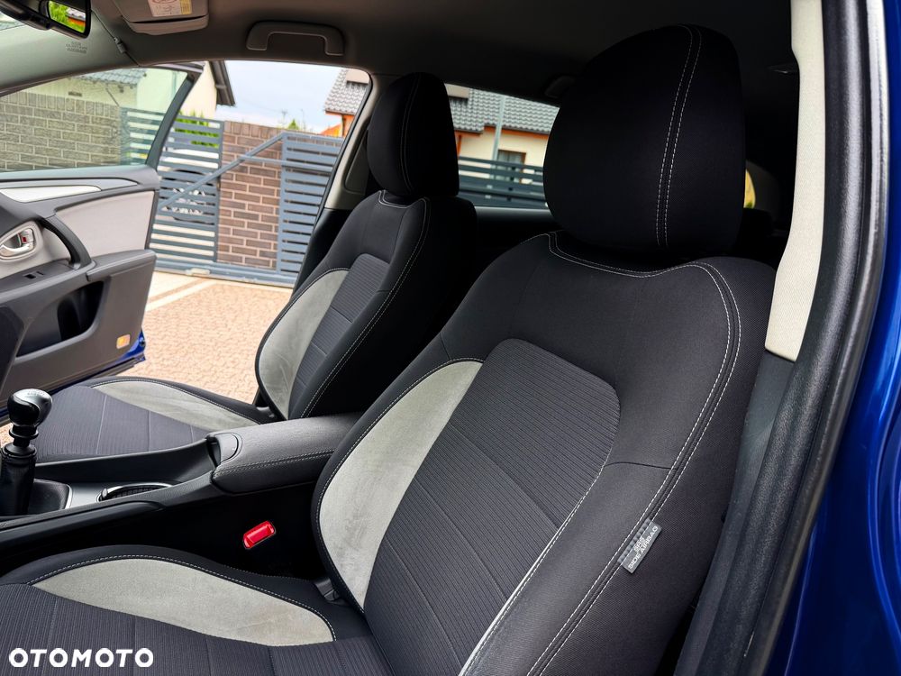 Toyota Avensis 2.0 D-4D Premium - 10