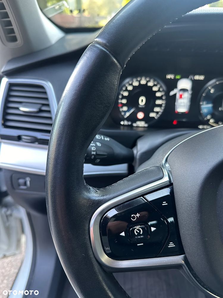 Volvo XC 90 D5 AWD Momentum - 29