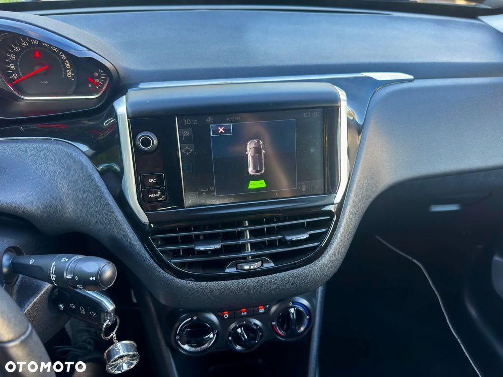 Peugeot 208 82 PureTech Style - 20
